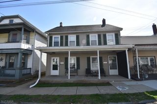 26 Lewis St, Phillipsburg Town, NJ 08865