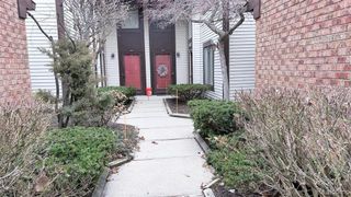 24219 Evergreen Road 39, Southfield, MI 48075