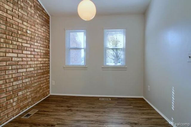 2906 Moon Lake Drive S, West Bloomfield Charter Township, MI 48323