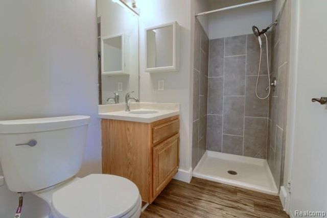 2906 Moon Lake Drive S, West Bloomfield Charter Township, MI 48323