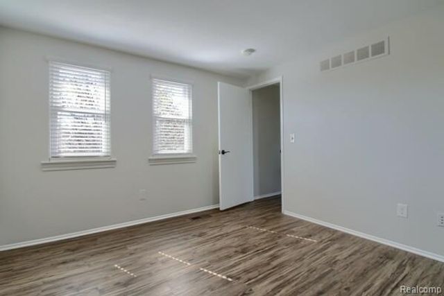 2906 Moon Lake Drive S, West Bloomfield Charter Township, MI 48323