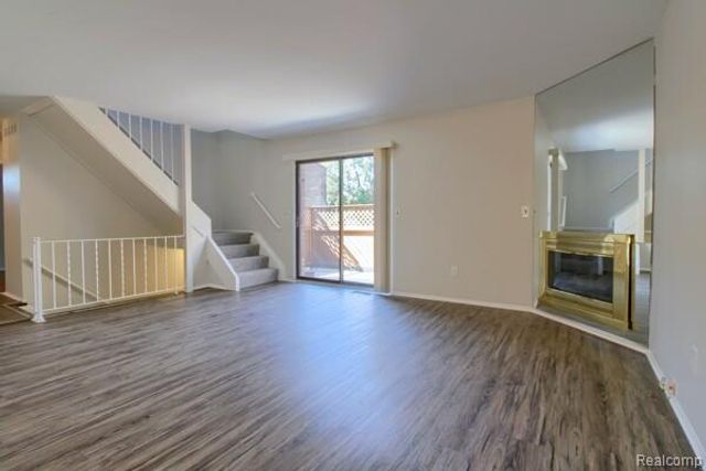 2906 Moon Lake Drive S, West Bloomfield Charter Township, MI 48323