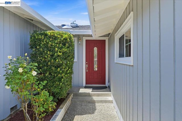 845 Cottonwood Dr, Cupertino, CA 95014