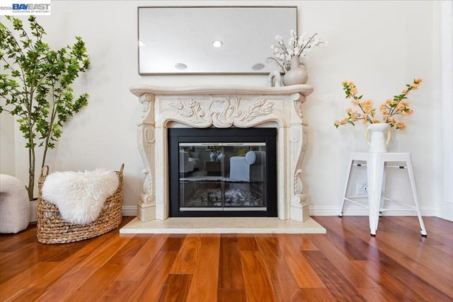 845 Cottonwood Dr, Cupertino, CA 95014
