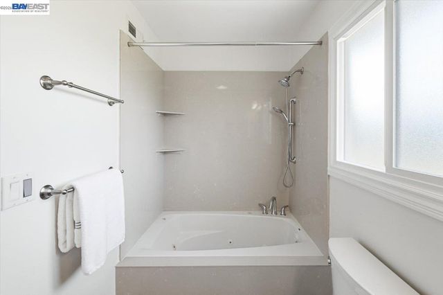 845 Cottonwood Dr, Cupertino, CA 95014
