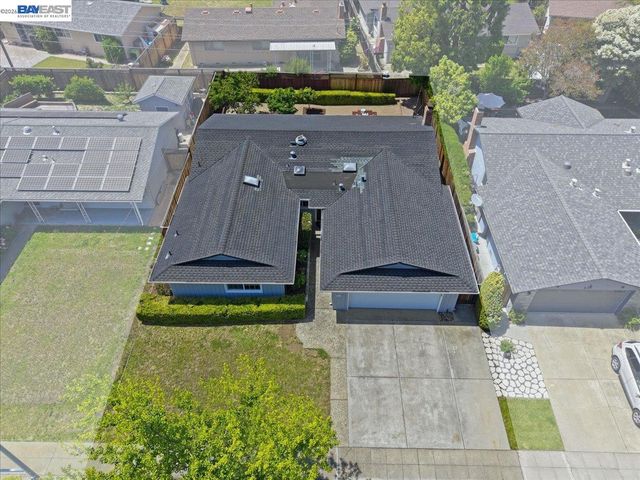 845 Cottonwood Dr, Cupertino, CA 95014