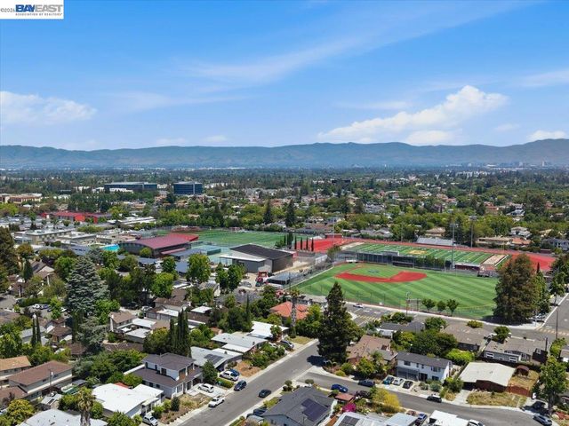 845 Cottonwood Dr, Cupertino, CA 95014