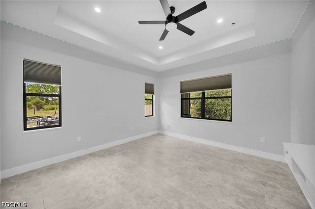 2902 Villa AVE S, Lehigh Acres, FL 33976