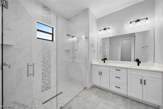 2902 Villa AVE S, Lehigh Acres, FL 33976