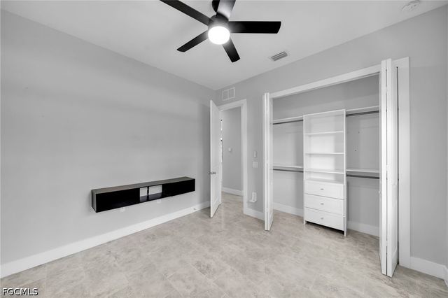 2902 Villa AVE S, Lehigh Acres, FL 33976