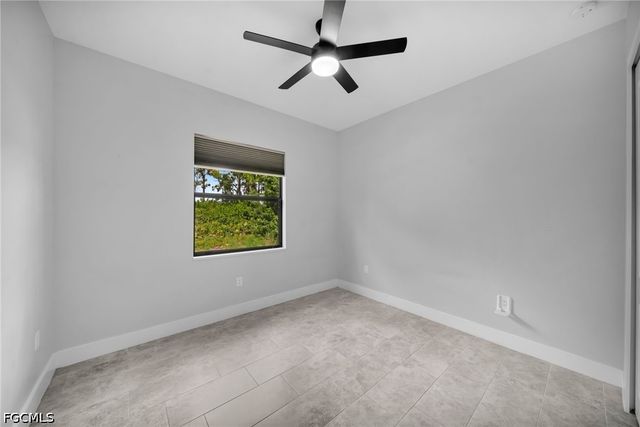 2902 Villa AVE S, Lehigh Acres, FL 33976