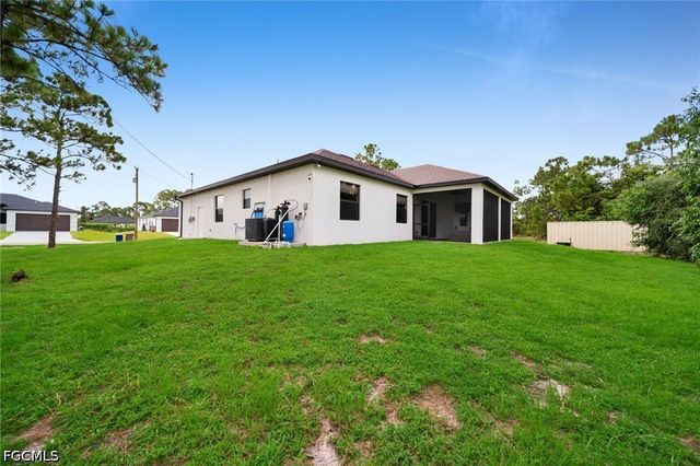 2902 Villa AVE S, Lehigh Acres, FL 33976