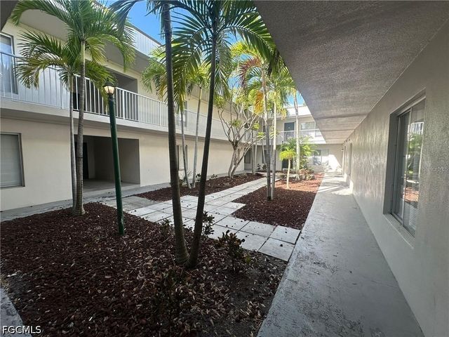 1830 Maravilla AVE 607, Fort Myers, FL 33901