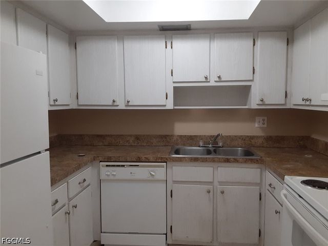 1830 Maravilla AVE 607, Fort Myers, FL 33901