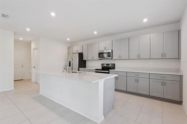 3880 FESCUE STREET, Clermont, FL 34714