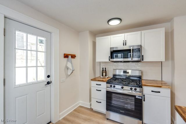 1068 Elbon Road, Cleveland Heights, OH 44121