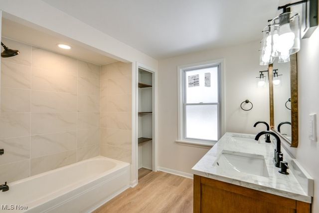 1068 Elbon Road, Cleveland Heights, OH 44121