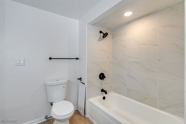 1068 Elbon Road, Cleveland Heights, OH 44121