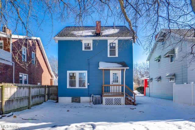 1068 Elbon Road, Cleveland Heights, OH 44121