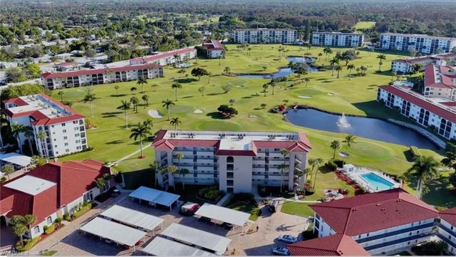 57 High Point CIR W 403, Naples, FL 34103