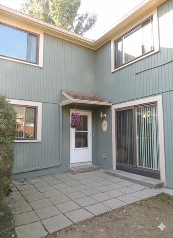 35 First St A, Salem, MA 01970