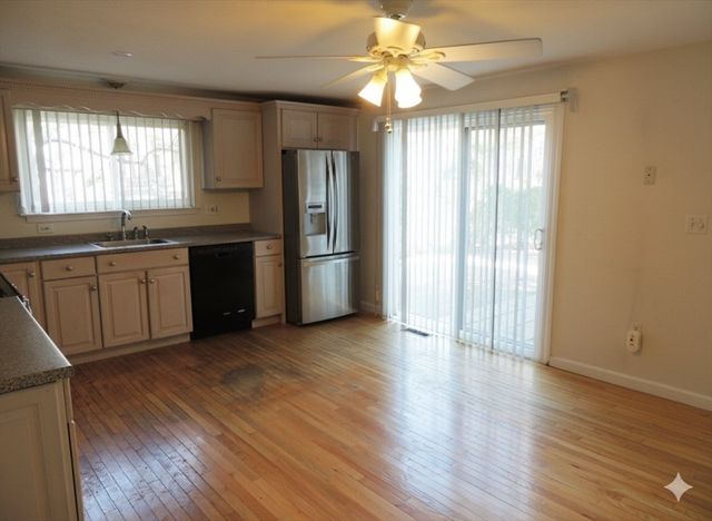 35 First St A, Salem, MA 01970