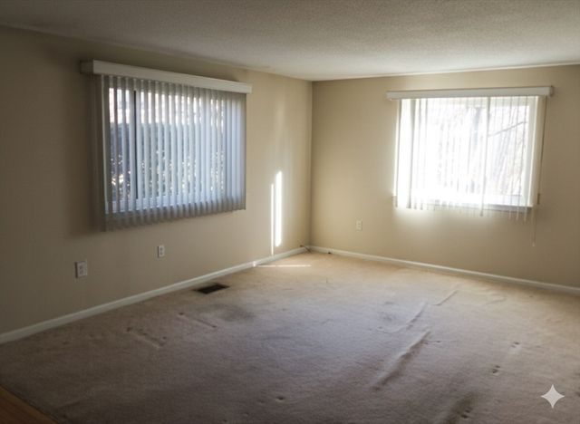 35 First St A, Salem, MA 01970