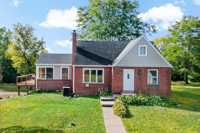 4555 Spruce Way, Orono, MN 55359