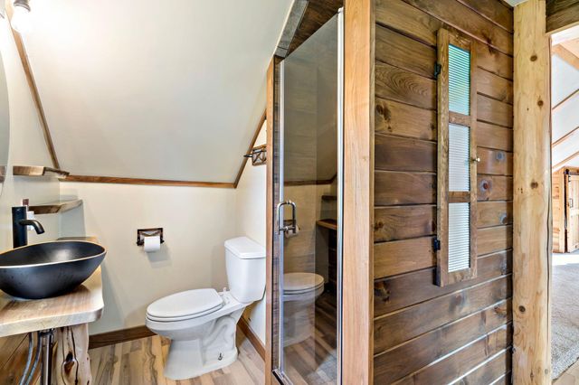 4555 Spruce Way, Orono, MN 55359