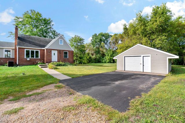 4555 Spruce Way, Orono, MN 55359