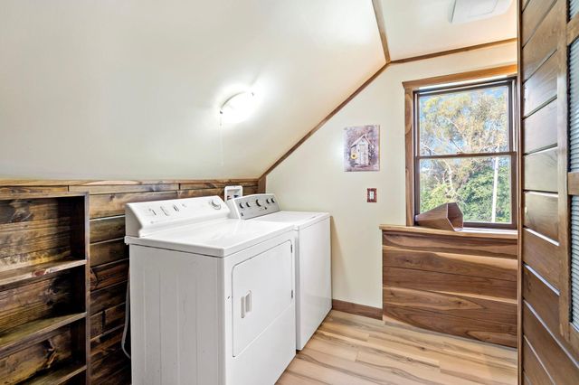 4555 Spruce Way, Orono, MN 55359