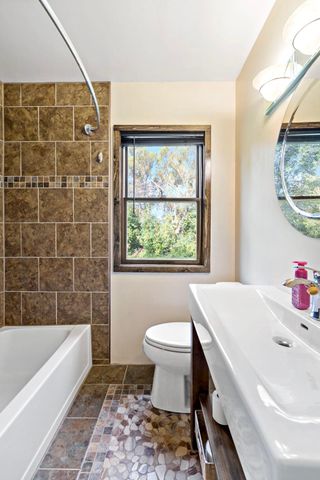 4555 Spruce Way, Orono, MN 55359