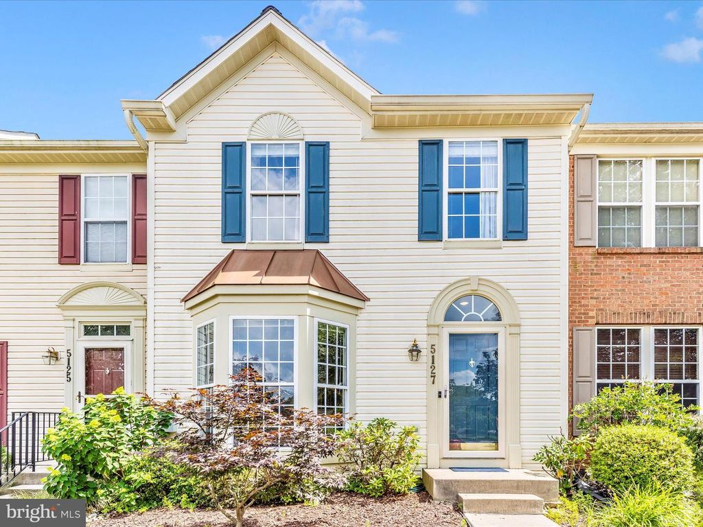 5127 MCLAUREN LN, Frederick, MD 21703