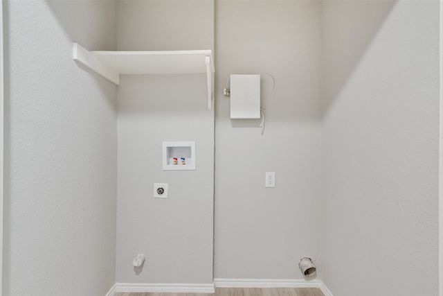 903 Ragland Drive, Cedar Hill, TX 75104