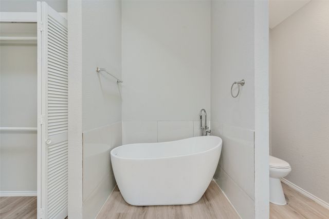 903 Ragland Drive, Cedar Hill, TX 75104