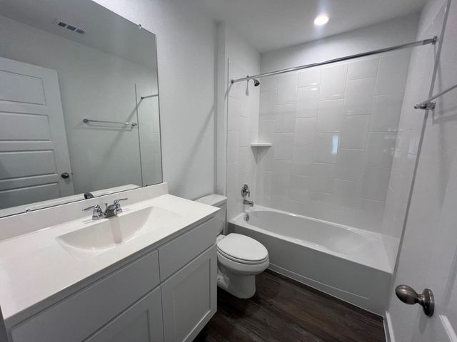 1107 Fringed Bluestar Drive, Rosharon, TX 77583