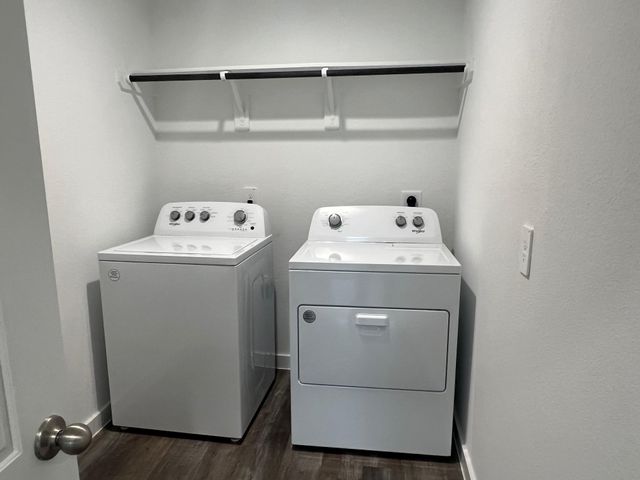 1107 Fringed Bluestar Drive, Rosharon, TX 77583