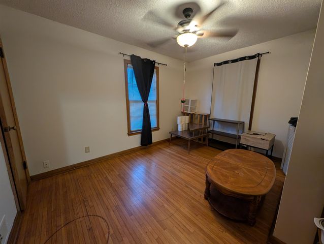 2747 S Seneca St, Wichita, KS 67217