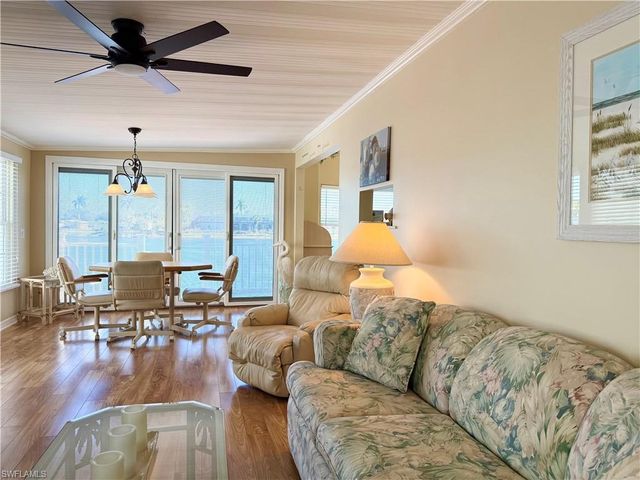 531 Cheetah DR 531, Naples, FL 34114