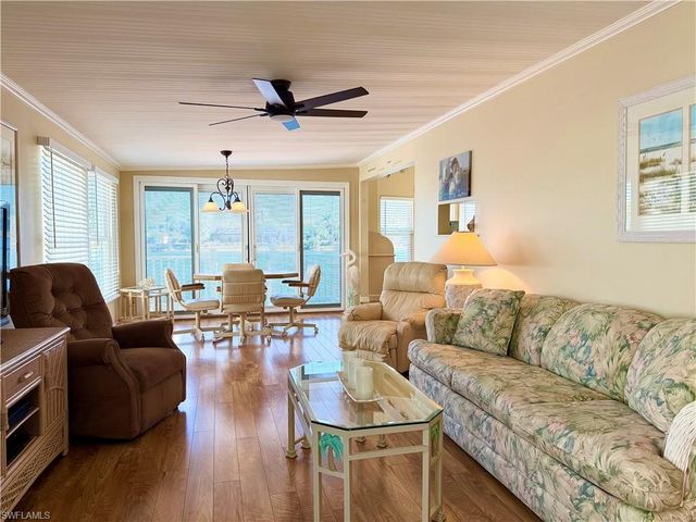 531 Cheetah DR 531, Naples, FL 34114