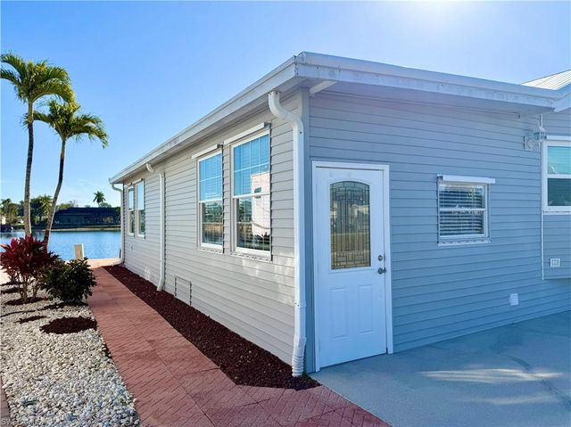 531 Cheetah DR 531, Naples, FL 34114