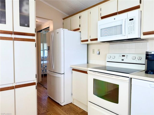 531 Cheetah DR 531, Naples, FL 34114