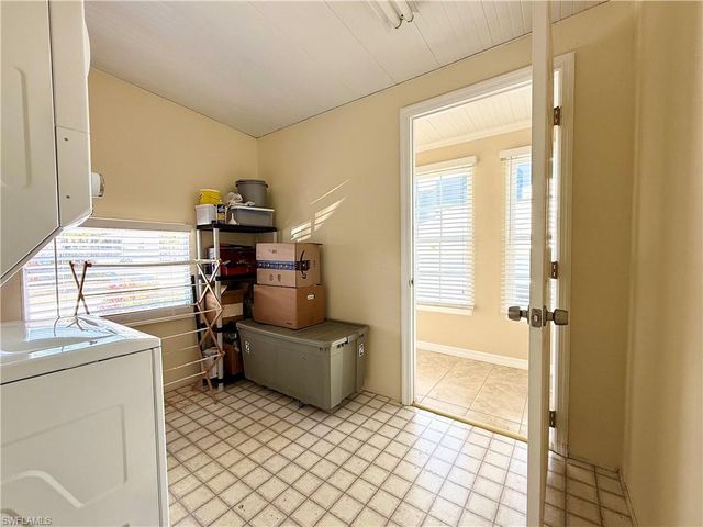 531 Cheetah DR 531, Naples, FL 34114