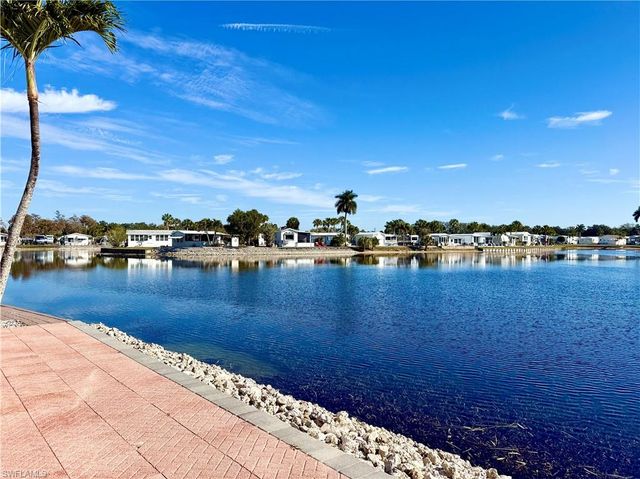 531 Cheetah DR 531, Naples, FL 34114