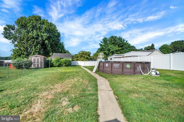 24 N MAIN ST, East Prospect, PA 17317