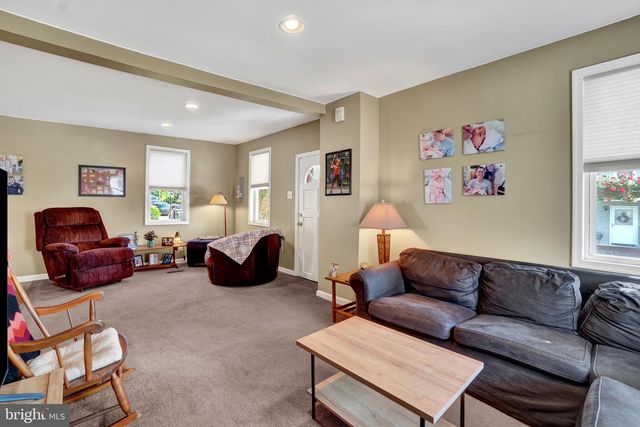 24 N MAIN ST, East Prospect, PA 17317