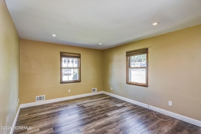 94 Mccutcheon Avenue, Sayreville, NJ 08872