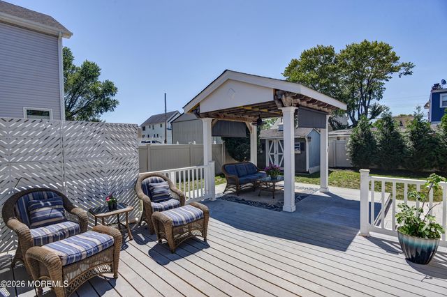 94 Mccutcheon Avenue, Sayreville, NJ 08872