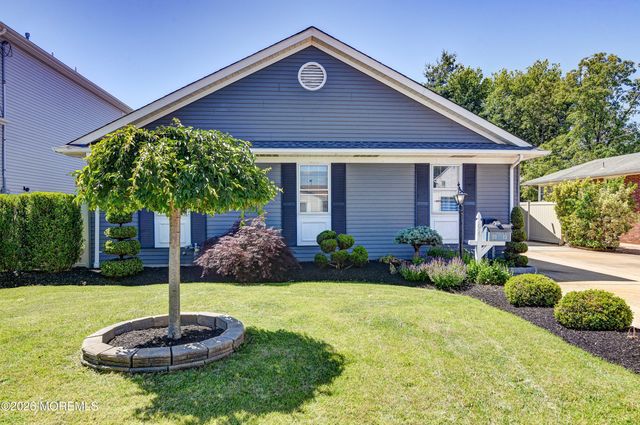 94 Mccutcheon Avenue, Sayreville, NJ 08872
