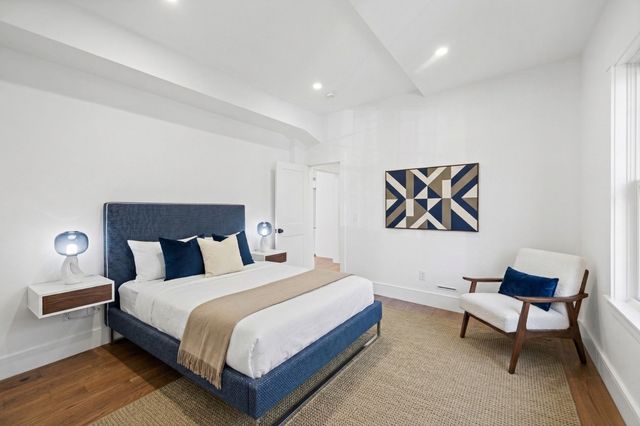 31 Houghton St A, Somerville, MA 02143